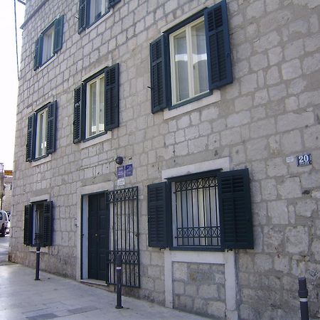 Anthea Rooms Split Exterior photo
