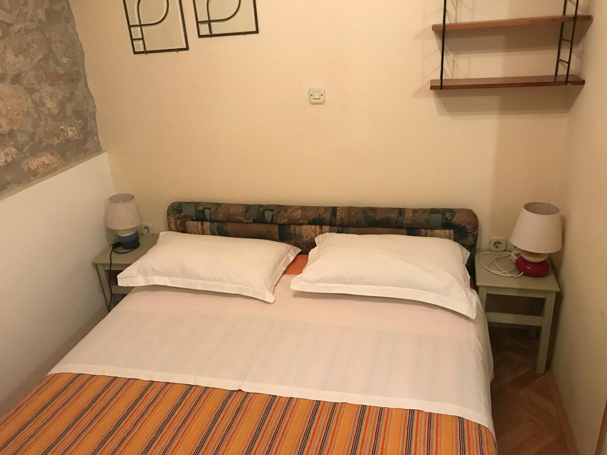 Anthea Rooms Split Exterior photo