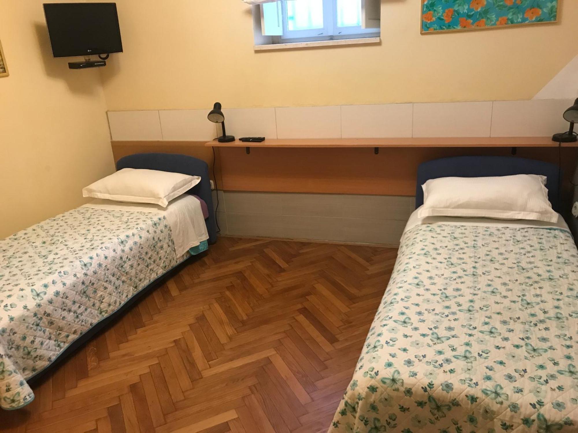 Anthea Rooms Split Exterior photo
