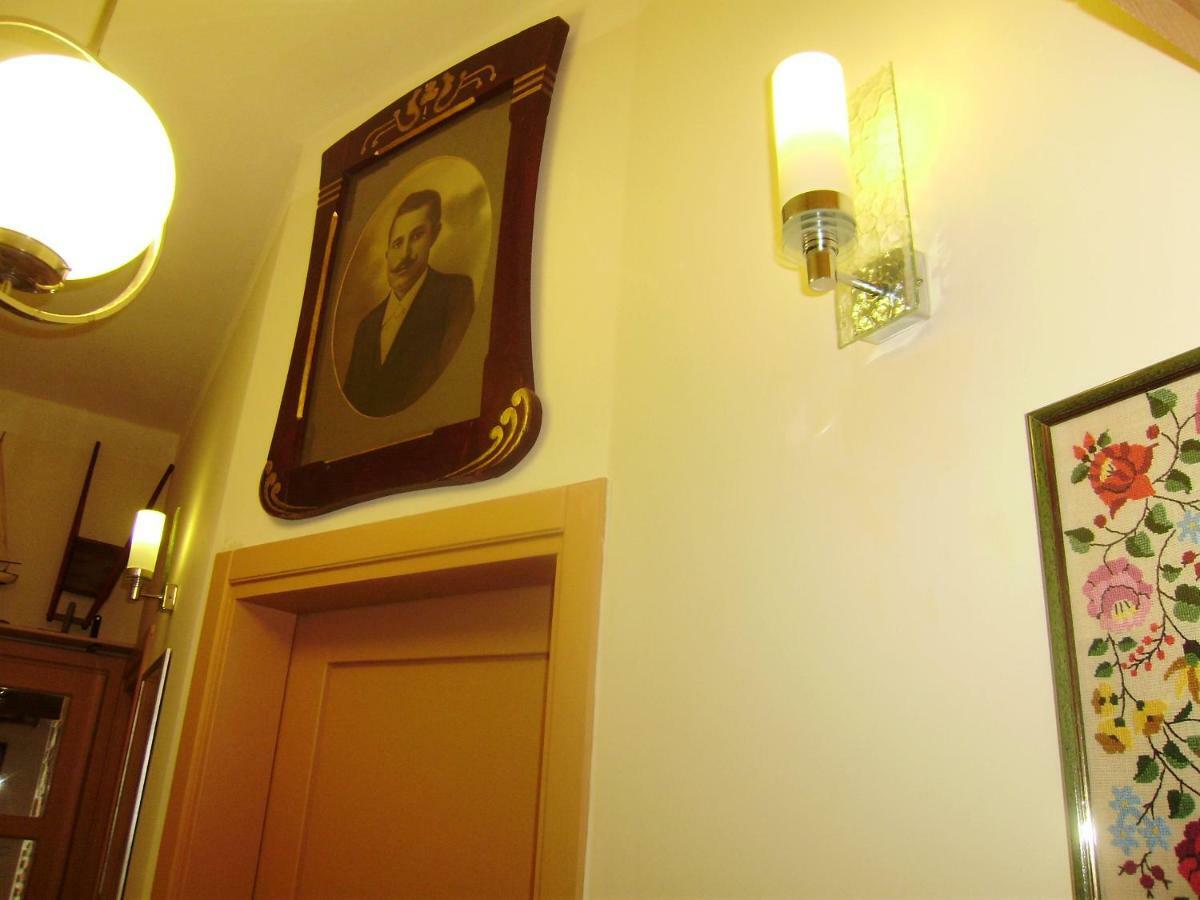 Anthea Rooms Split Exterior photo