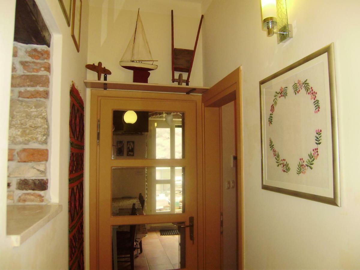 Anthea Rooms Split Exterior photo