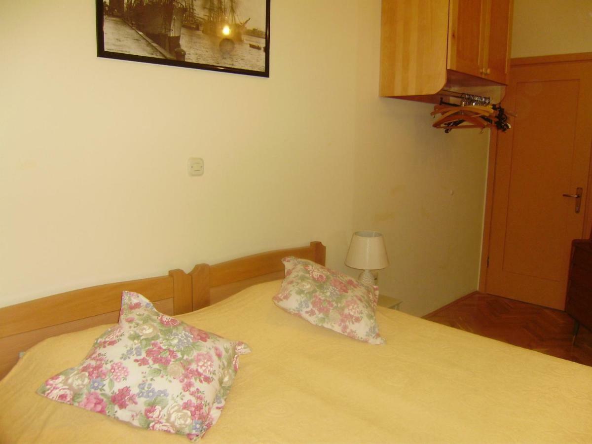 Anthea Rooms Split Exterior photo