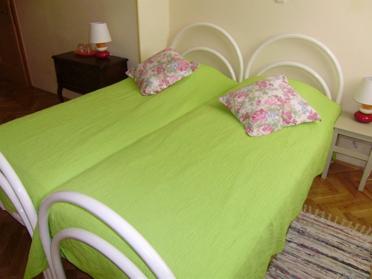 Anthea Rooms Split Exterior photo